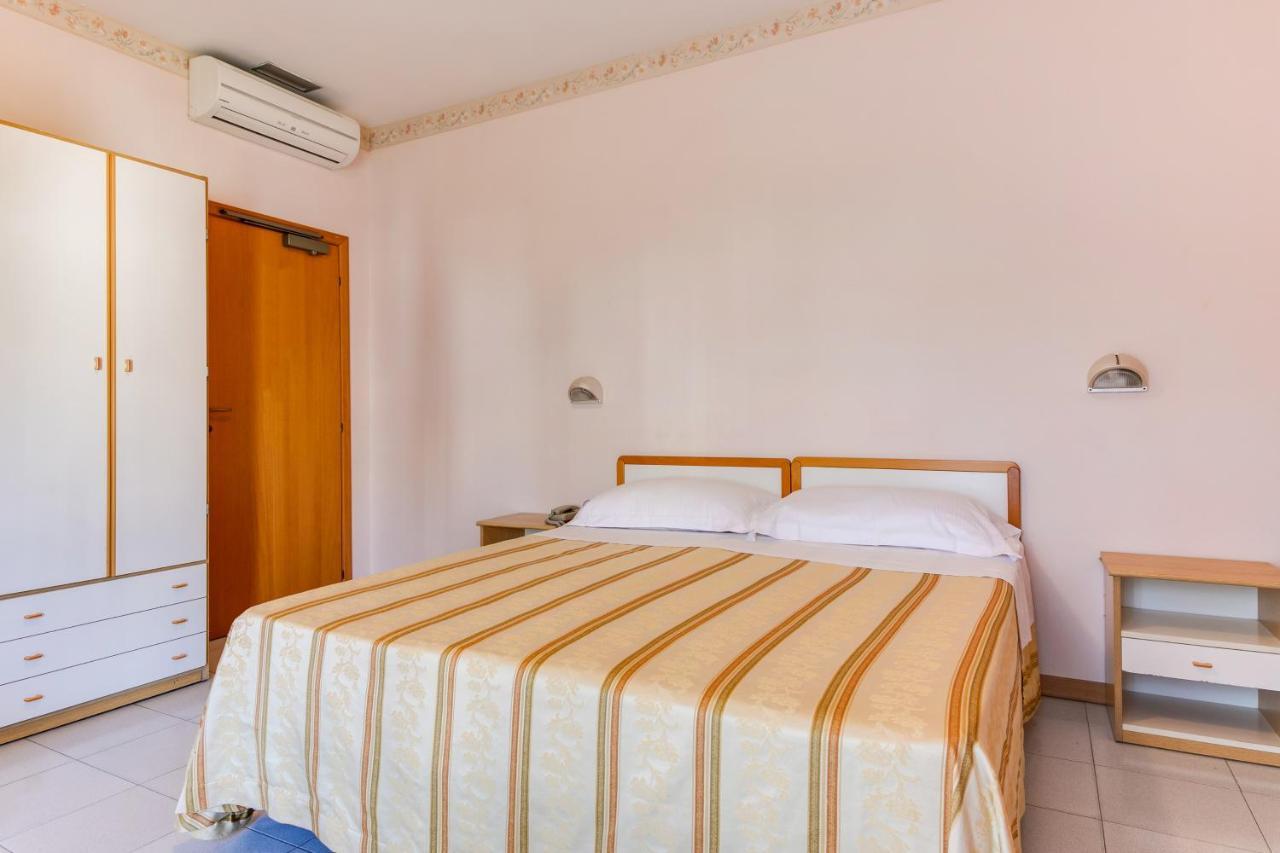 Hotel Sorriso Rimini Eksteriør billede